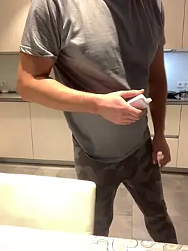 Snapshot of DonorDi chatting on January 10, 9:42 pm DonorDi online show from January 10, 9:42 pm