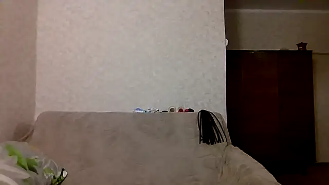 Snapshot of LediLyubava chatting on December 20, 3:21 pm LediLyubava online show from December 20, 3:21 pm