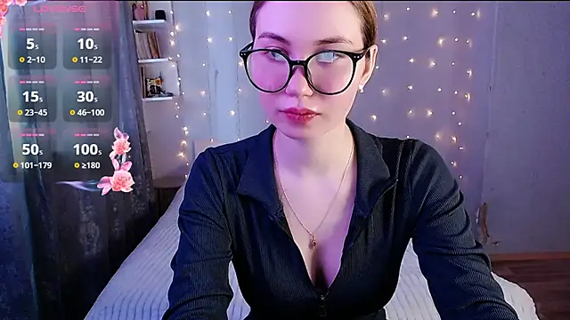 Snapshot of Miya_Mark chatting on February 21, 2:06 pm Miya Mark online show from February 21, 2:06 pm