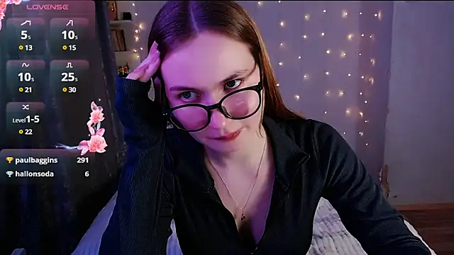 Snapshot of Miya_Mark chatting on February 25, 4:53 pm Miya Mark online show from February 25, 4:53 pm