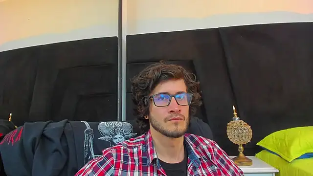 Snapshot of Loggan_donnelly chatting on January 7, 9:14 pm Loggan donnelly online show from January 7, 9:14 pm