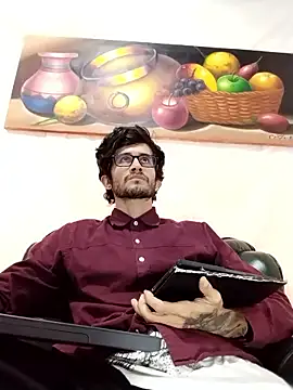 Loggan donnelly online show from April 20, 11:50 pm