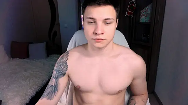 Snapshot of handsome_guy01 chatting on December 25, 3:08 am handsome guy01 online show from December 25, 3:08 am
