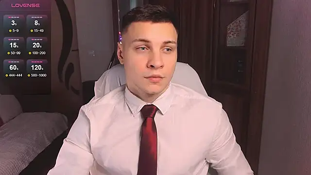 Snapshot of handsome_guy01 chatting on February 1, 4:56 am handsome guy01 online show from February 1, 4:56 am