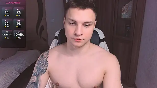 Snapshot of handsome_guy01 chatting on February 12, 9:11 pm handsome guy01 online show from February 12, 9:11 pm