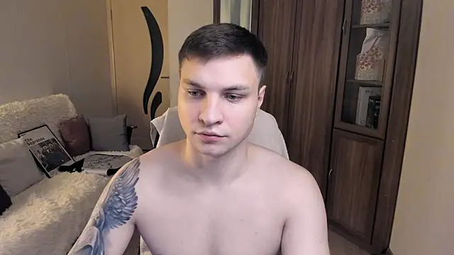 Snapshot of handsome_guy01 chatting on September 22, 11:29 pm handsome guy01 online show from September 22, 11:29 pm