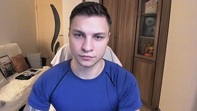 Snapshot of handsome_guy01 chatting on September 27, 7:30 pm handsome guy01 online show from September 27, 7:30 pm