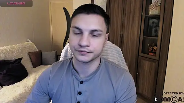 handsome guy01 online show from October 25, 7:30 pm