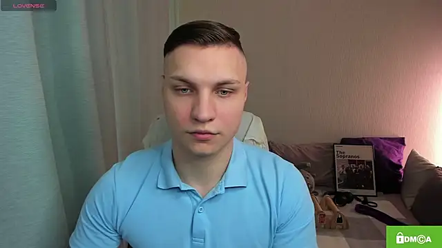 handsome guy01 online show from April 14, 11:38 am