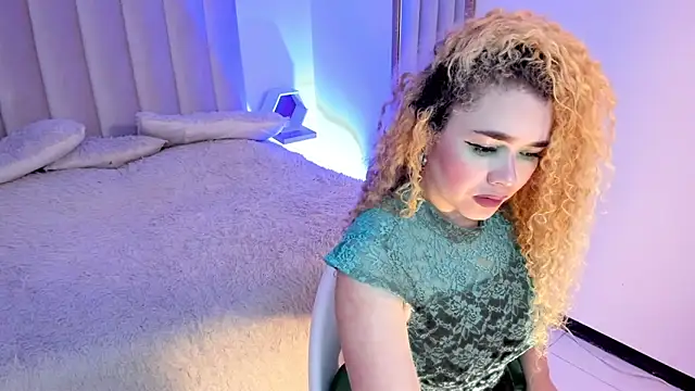Snapshot of Sasha_belova chatting on March 17, 1:18 pm Sasha belova online show from March 17, 1:18 pm