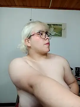 amalia love online show from November 1, 8:00 pm