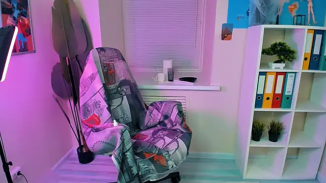 CarolGiggly online show from September 18, 9:28 pm