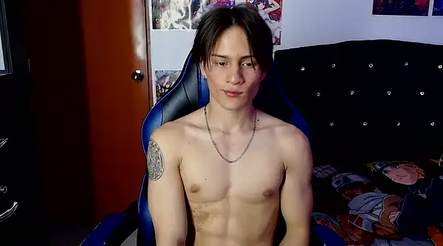 Snapshot of sr_jaeger chatting on February 6, 10:10 pm sr jaeger online show from February 6, 10:10 pm