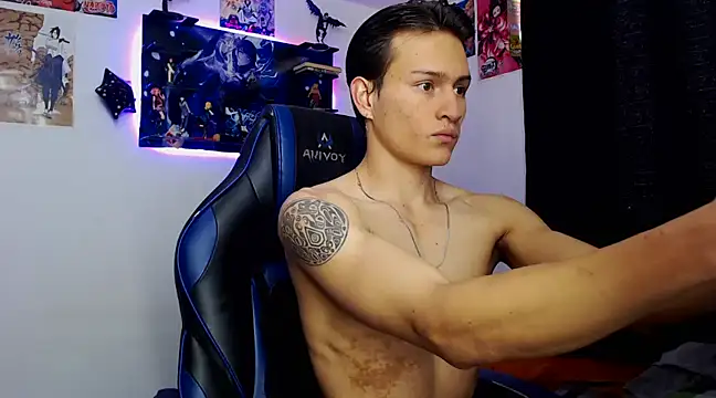 Snapshot of sr_jaeger chatting on March 15, 8:10 pm sr jaeger online show from March 15, 8:10 pm