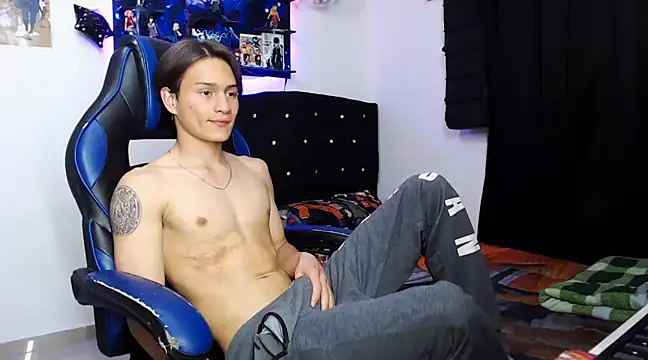 Snapshot of sr_jaeger chatting on March 19, 11:14 pm sr jaeger online show from March 19, 11:14 pm