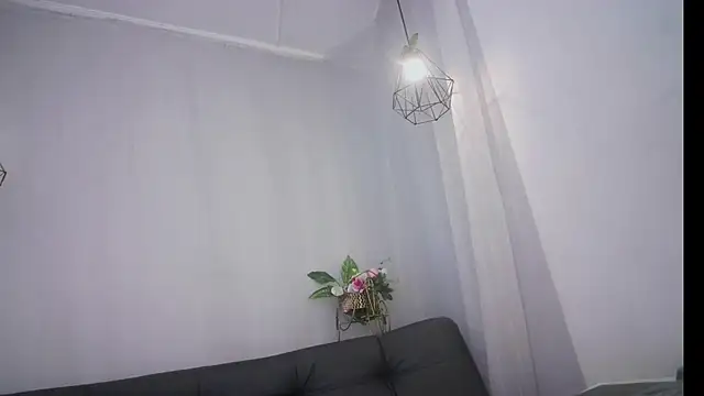 Snapshot of Aurora_ath chatting on January 11, 8:11 am Aurora ath online show from January 11, 8:11 am