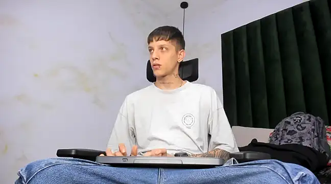 Adam hard  online show from February 26, 8:11 pm