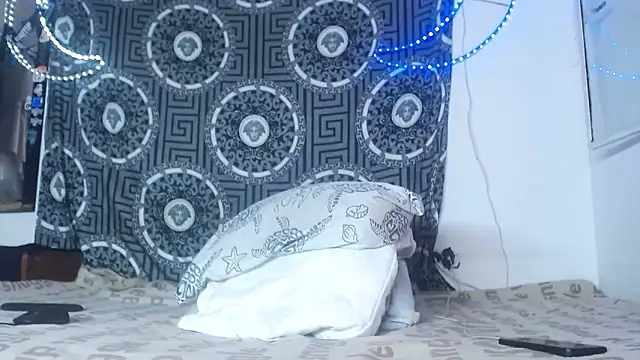 Snapshot of Adam_hard_ chatting on November 11, 4:51 pm Adam hard online show from November 11, 4:51 pm