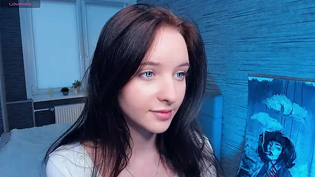 MerylHedley online show from December 12, 10:24 am