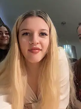 ShySonya online show from February 9, 2:18 pm