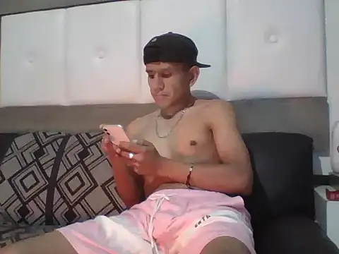 oiram27 online show from November 27, 9:11 am