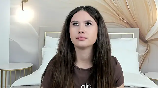 milaleoneli online show from September 16, 3:02 pm