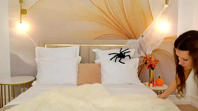 milaleoneli online show from October 29, 3:03 pm