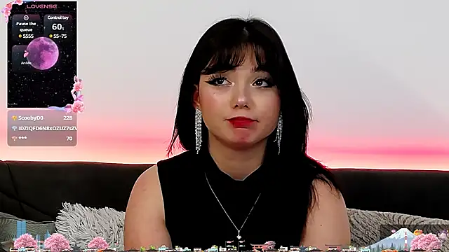 Snapshot of AveryWillow chatting on February 5, 6:48 pm AveryWillow online show from February 5, 6:48 pm