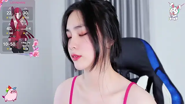 CelestiaWang online show from January 4, 7:13 pm