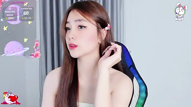 CelestiaWang online show from February 23, 9:55 am