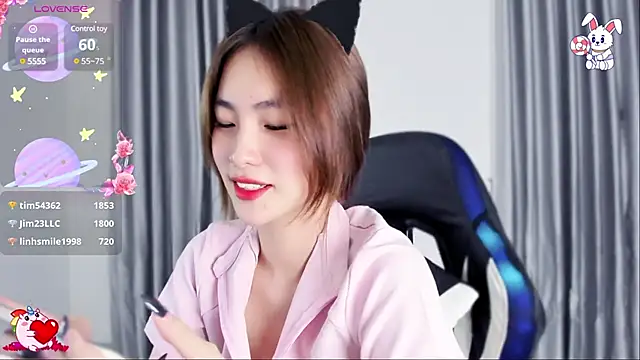 CelestiaWang online show from March 11, 6:08 pm