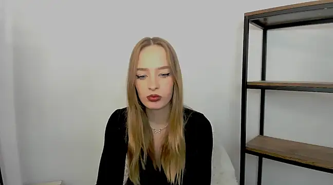 LilaGold online show from December 5, 6:44 pm