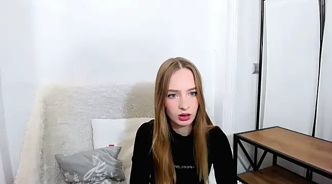 LilaGold online show from December 6, 7:34 pm