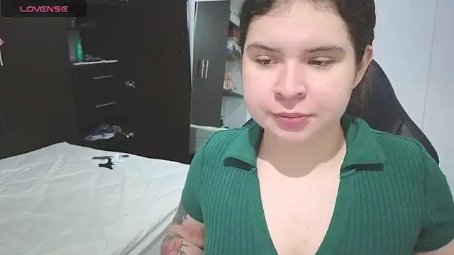 mandy renzon1  online show from October 14, 2:23 am