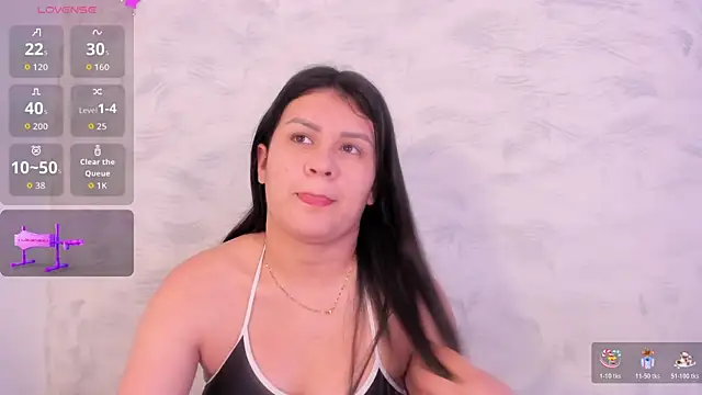 Snapshot of Elalove_ chatting on November 6, 8:26 am Elalove online show from November 6, 8:26 am