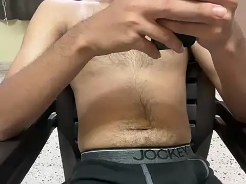 Snapshot of rahul_4u chatting on November 2, 8:44 pm rahul 4u online show from November 2, 8:44 pm