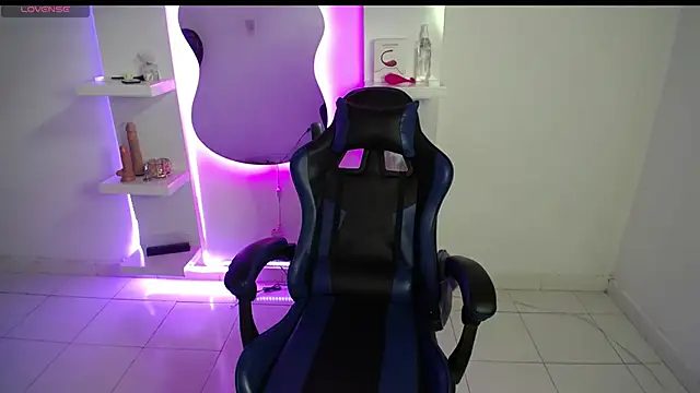 Snapshot of AMBER_LOVE22 chatting on September 12, 6:52 pm AMBER LOVE22 online show from September 12, 6:52 pm