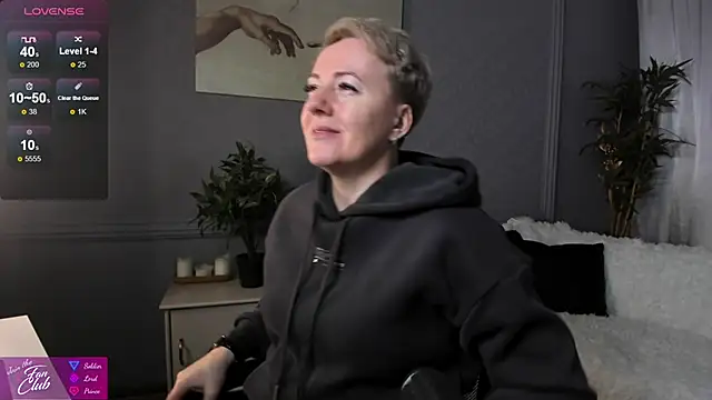 Nika Smit online show from March 3, 5:09 am