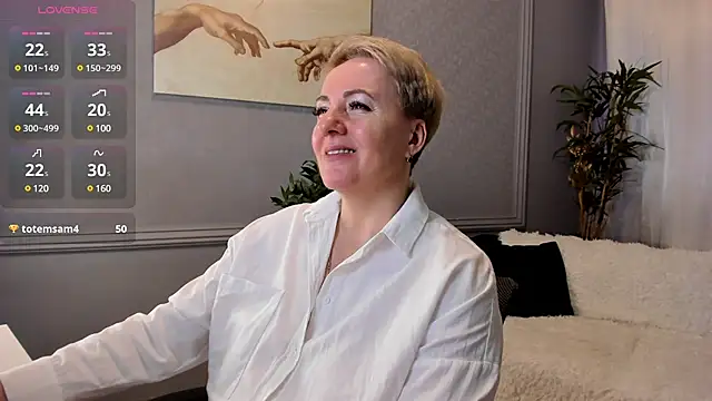 Nika Smit online show from March 15, 8:15 am