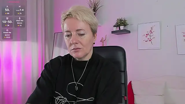 Nika Smit online show from October 10, 10:14 am