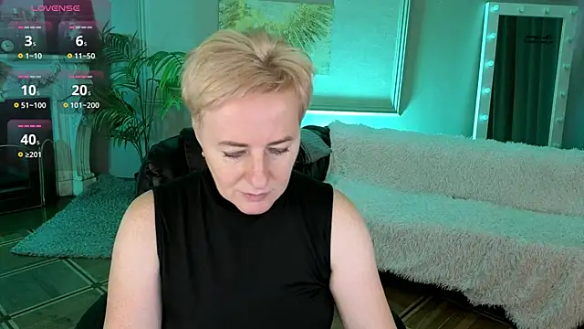 Nika Smit online show from November 21, 8:57 am