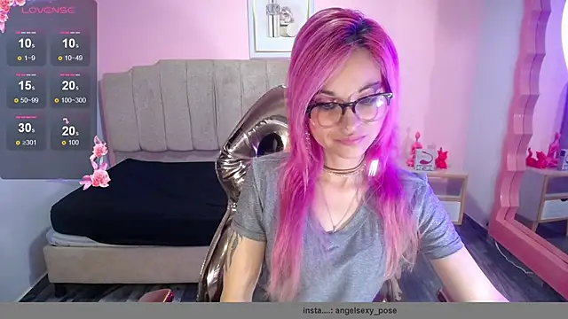Snapshot of abril_ch_ chatting on October 15, 10:48 am abril ch online show from October 15, 10:48 am
