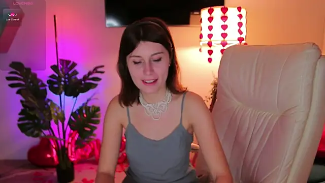 Hailey Green online show from February 14, 4:37 am