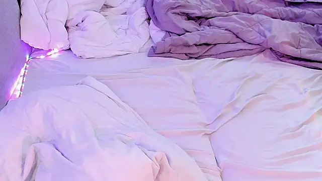 Emy Kamy online show from March 7, 12:34 pm