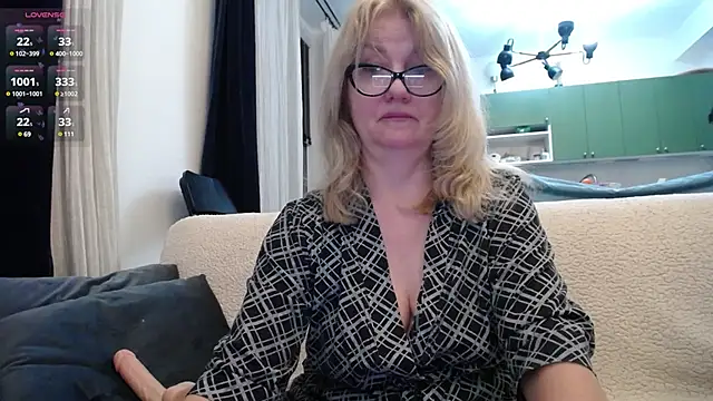 Snapshot of Blond_Woman chatting on January 26, 9:29 pm Blond Woman online show from January 26, 9:29 pm