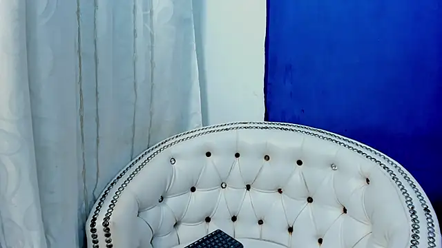 Snapshot of Analia18_ chatting on March 1, 3:38 pm Analia18 online show from March 1, 3:38 pm