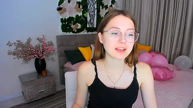 SereneFlame online show from March 1, 12:39 am