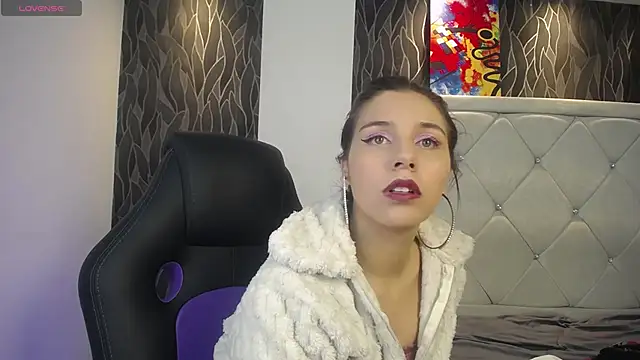 Snapshot of 1Sloppy_Fox4 chatting on November 16, 7:03 am 1Sloppy Fox4 online show from November 16, 7:03 am