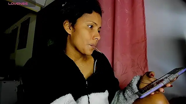 Snapshot of Nenita_Hot_ chatting on September 17, 7:37 pm Nenita Hot online show from September 17, 7:37 pm