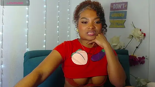 Snapshot of gianna_smith chatting on February 19, 7:27 pm gianna smith online show from February 19, 7:27 pm